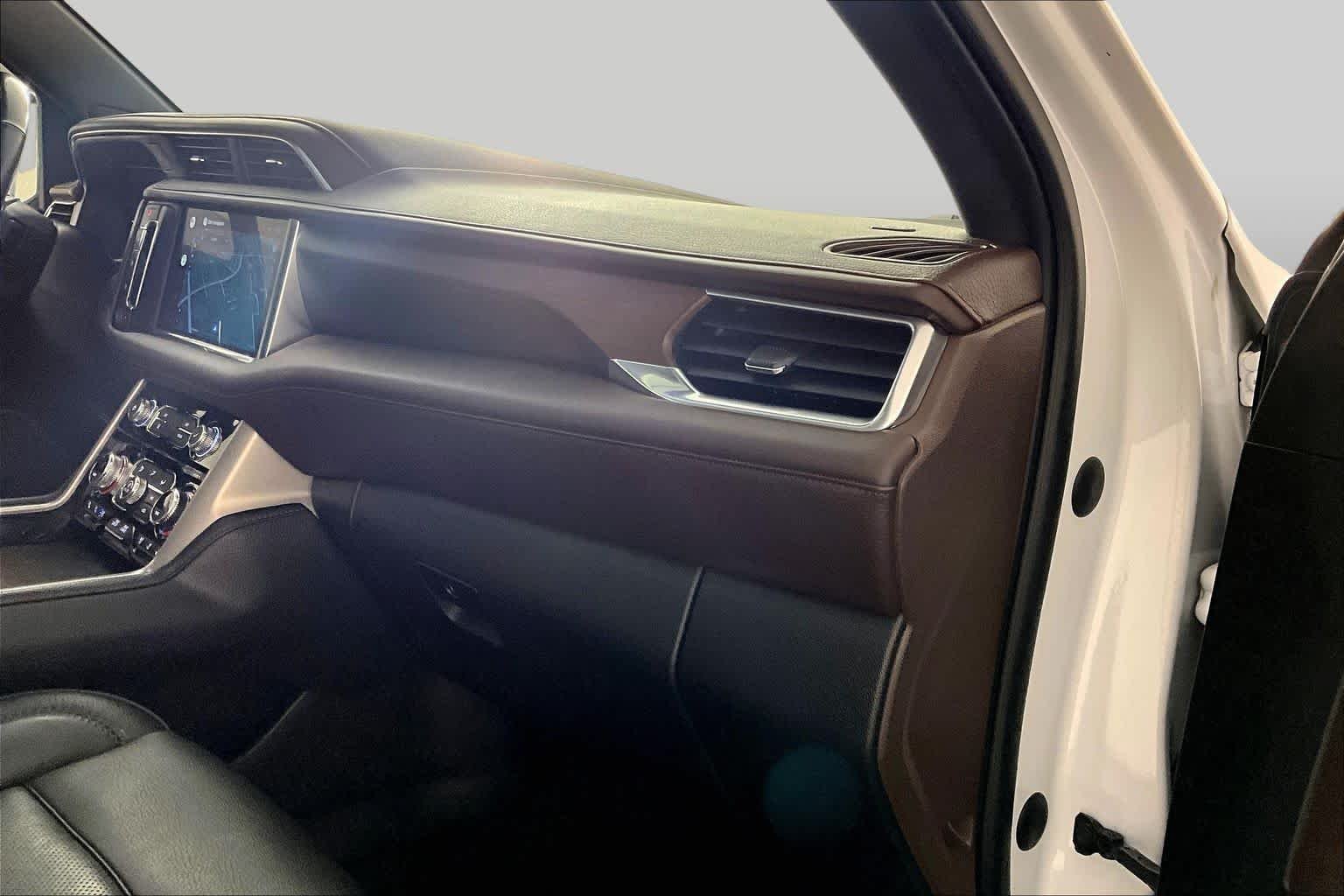 Used 2022 Summit White GMC Denali image 17