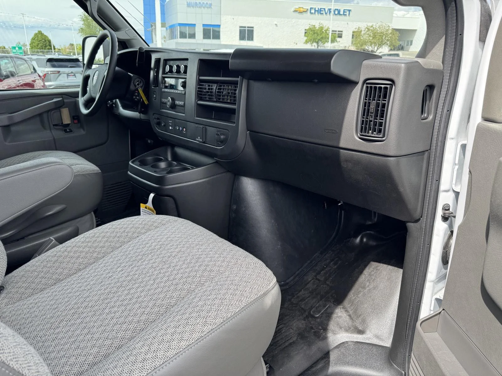 2025 GMC Savana Cargo Work Van - Photo 12