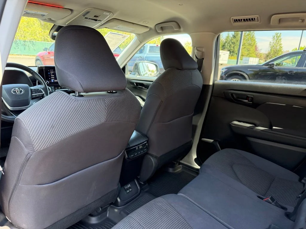 Used 2024 Midnight Black Metallic Toyota LE image 33