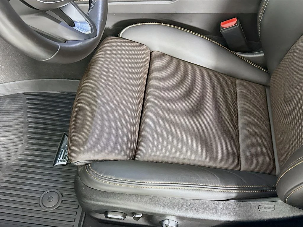 Used 2023 Steel Metallic Cadillac V-Series image 21