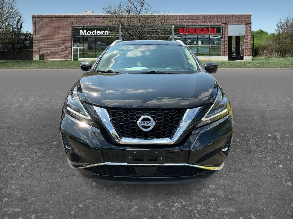 Used 2022 Magnetic Black Pearl Nissan Platinum image 6