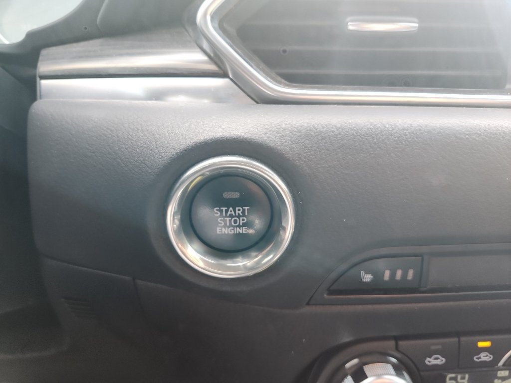 Used 2018 Eternal Blue Mica Mazda Grand Touring image 26