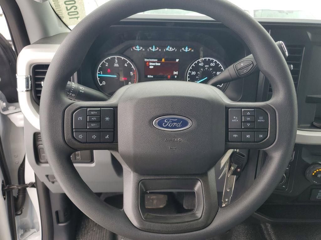 New 2026 Oxford White Ford F-450® XL image 9