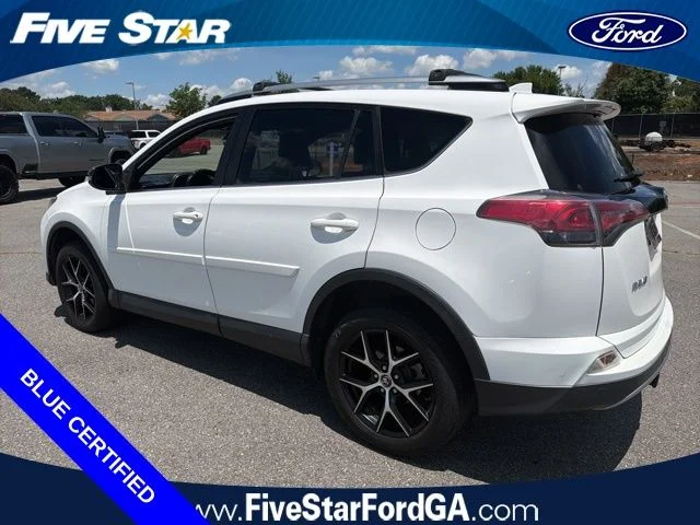 Used 2018 White Toyota SE image 4
