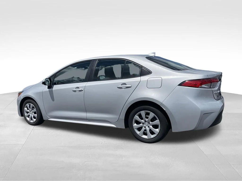 Used 2024 Classic Silver Metallic Toyota LE image 5
