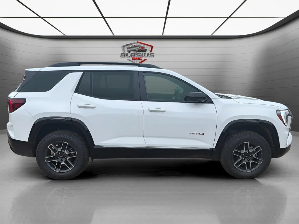 2026 GMC Terrain AT4 - Photo 6