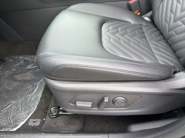 New 2026 Glacial White Pearl Kia X-Line image 12