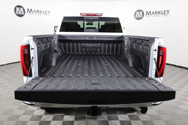2026 GMC Sierra 2500HD SLT - Photo 18