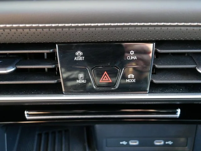 Certified Used 2026 Black Volkswagen 2.0T SE w/Technology image 31