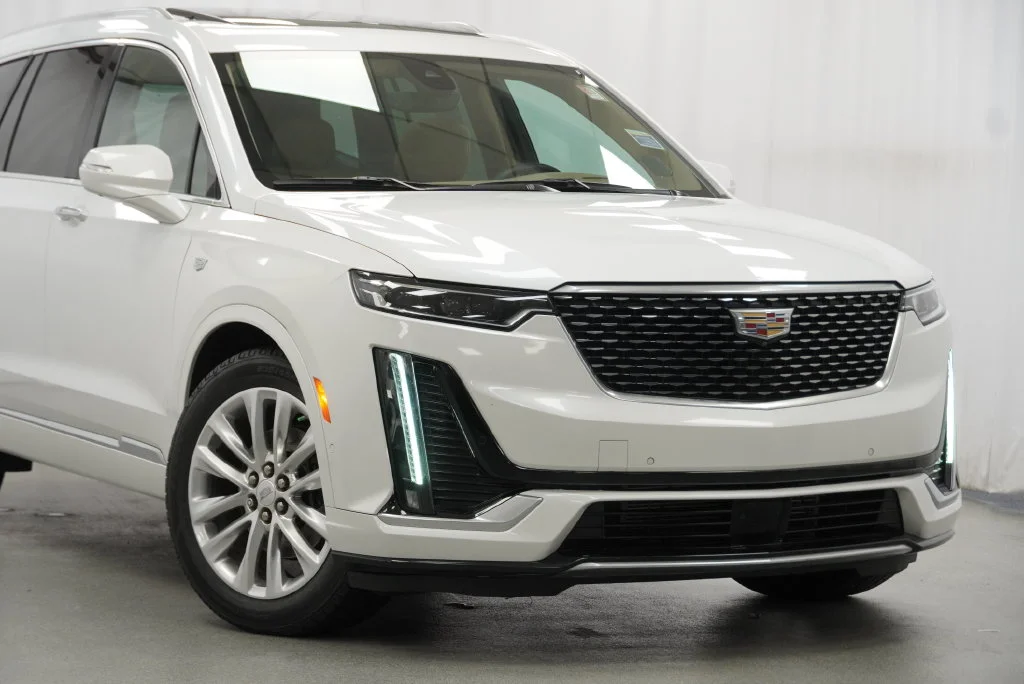 Used 2020 White Cadillac Premium Luxury image 8