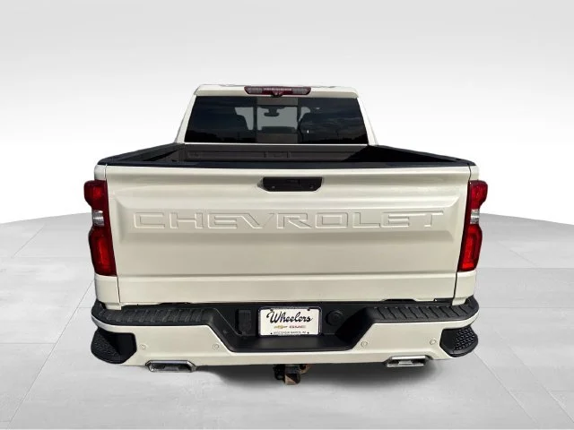 Used 2020 IRIDESCENT PEARL TRICOAT Chevrolet High Country image 4