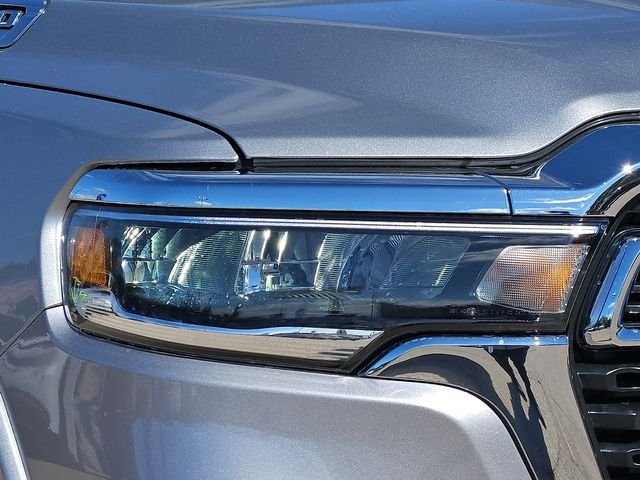 New 2026 Billet Silver Metallic Clear-Coat Exterior Paint RAM Big Horn/Lone Star image 8