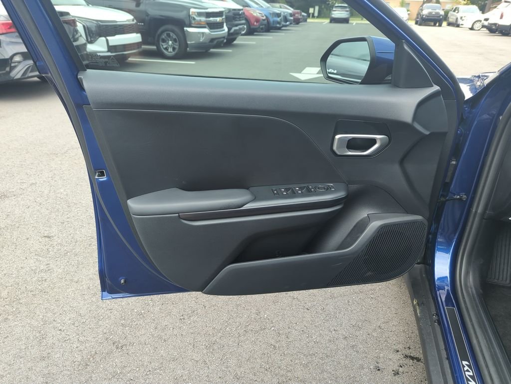 New 2026 Deep Sea Blue Kia LXS image 18