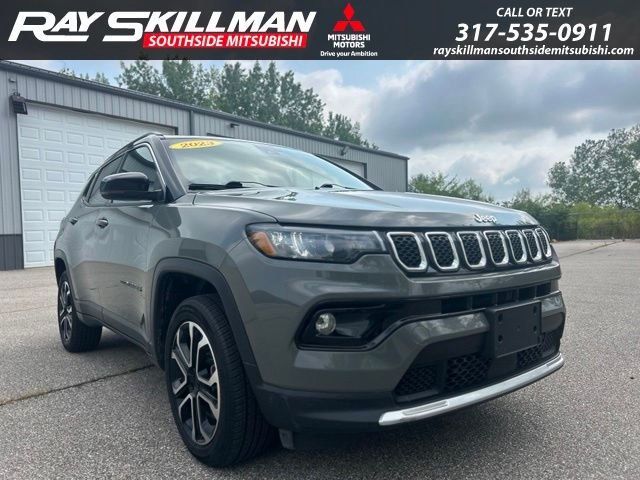 Used 2023 Gray Jeep Limited image 3