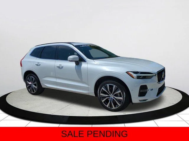 2022 Volvo XC60 B5 Momentum AWD's photo