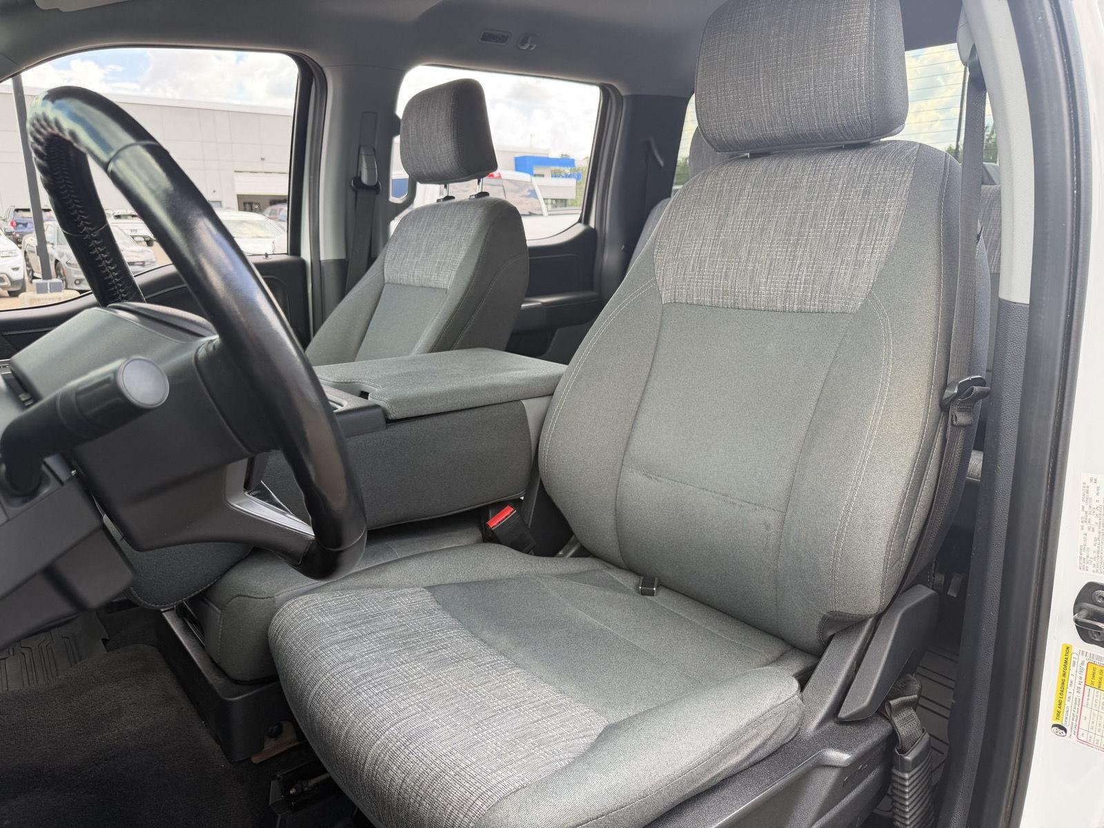 Used 2022 Oxford White Ford XLT image 17