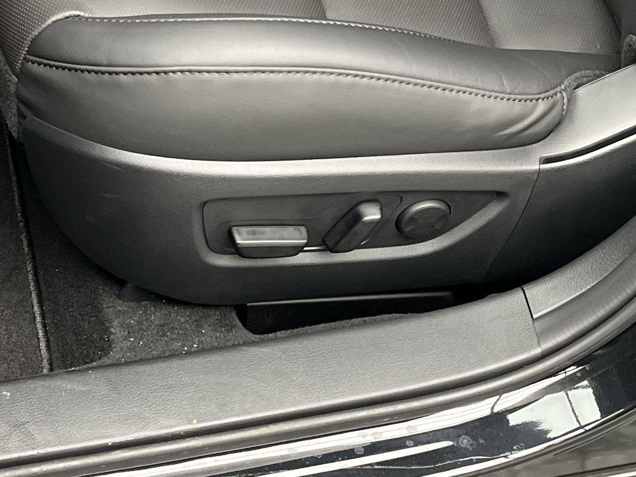 2026 Mazda CX-30 Premium - Photo 10