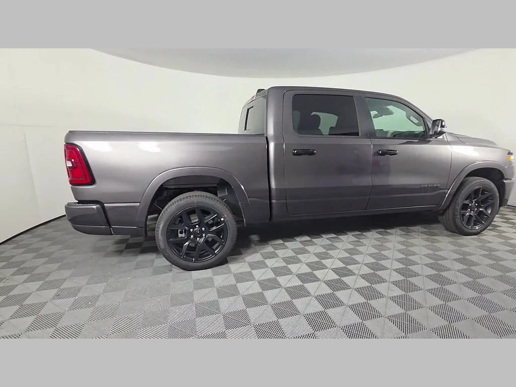 New 2026 Granite Crystal Metallic Clear-Coat Exterior Paint RAM Laramie image 25