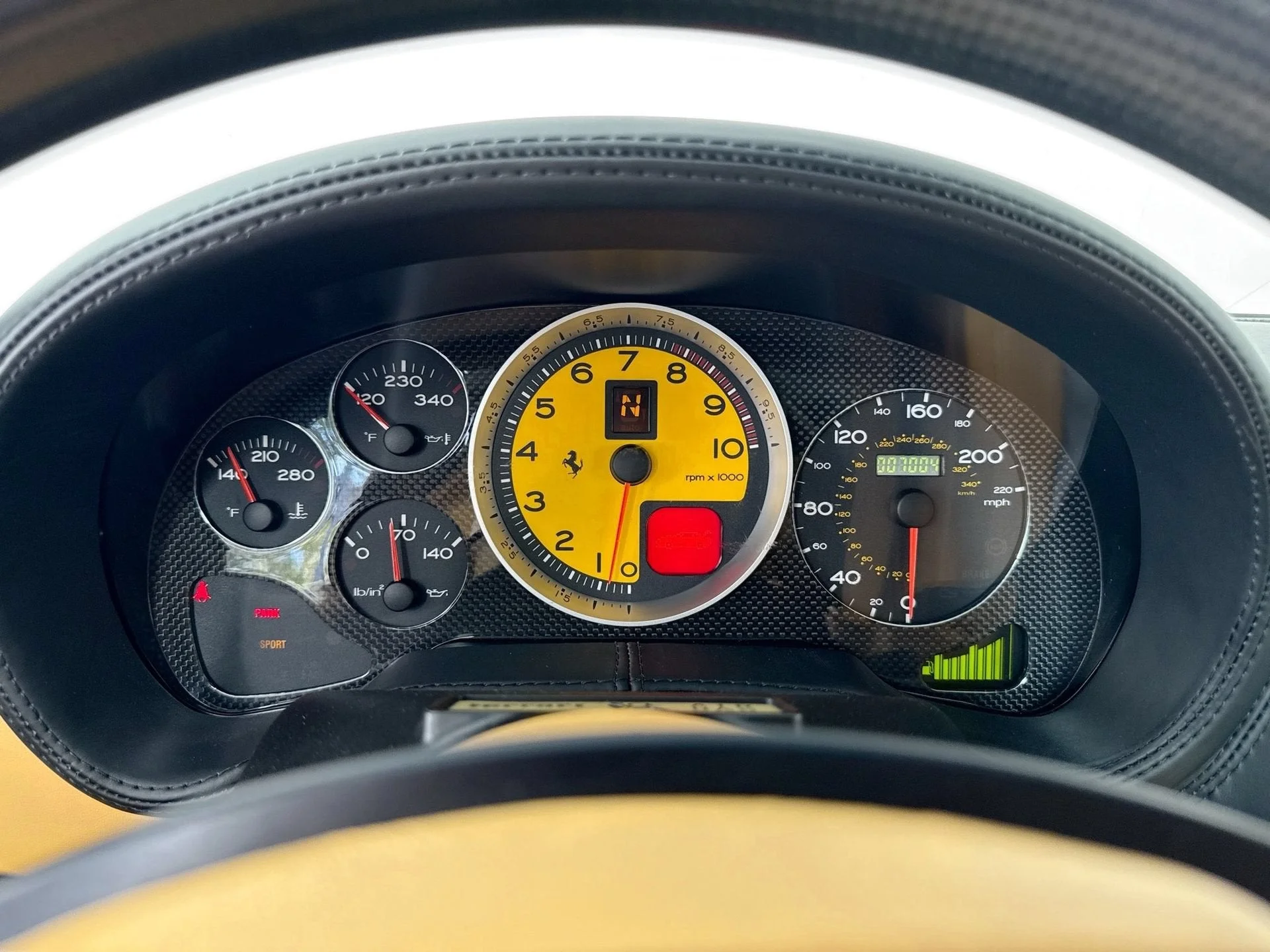 Used 2005 Nero Ferrari F1A image 11