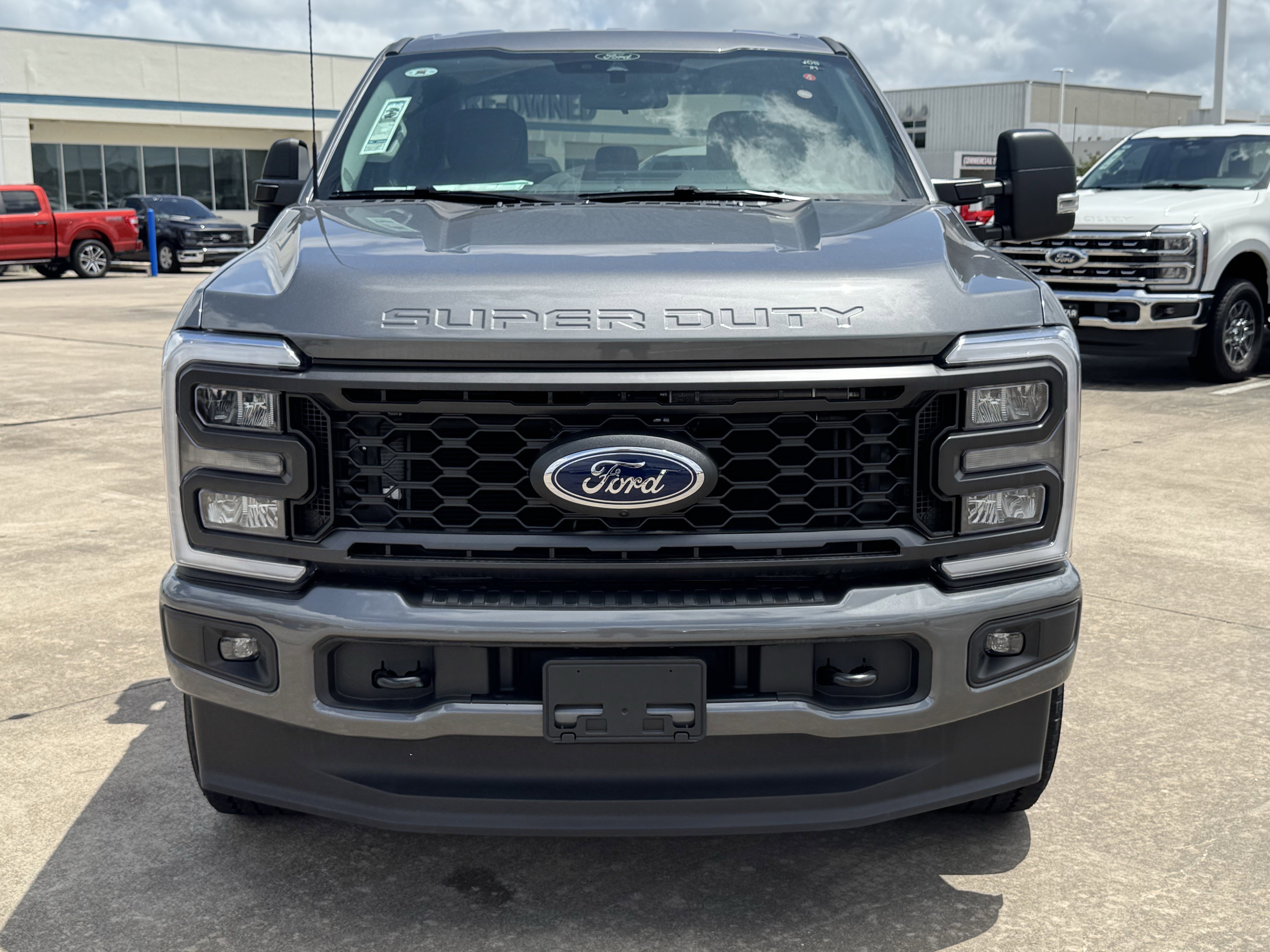 New 2026 Carbonized Gray Metallic Ford XL image 3