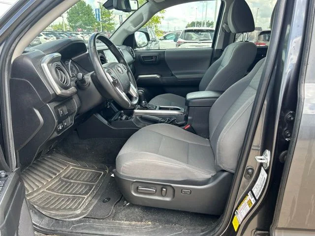 Used 2022 Gray Toyota SR5 image 9