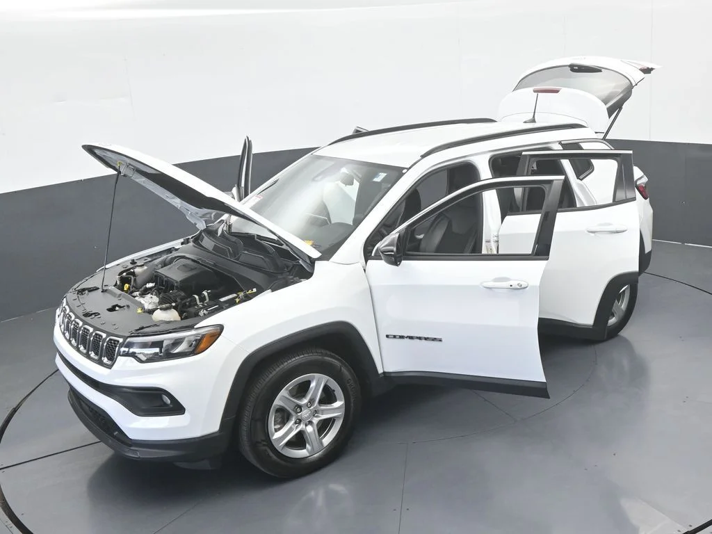 Used 2023 Bright White Clearcoat Jeep Latitude image 60