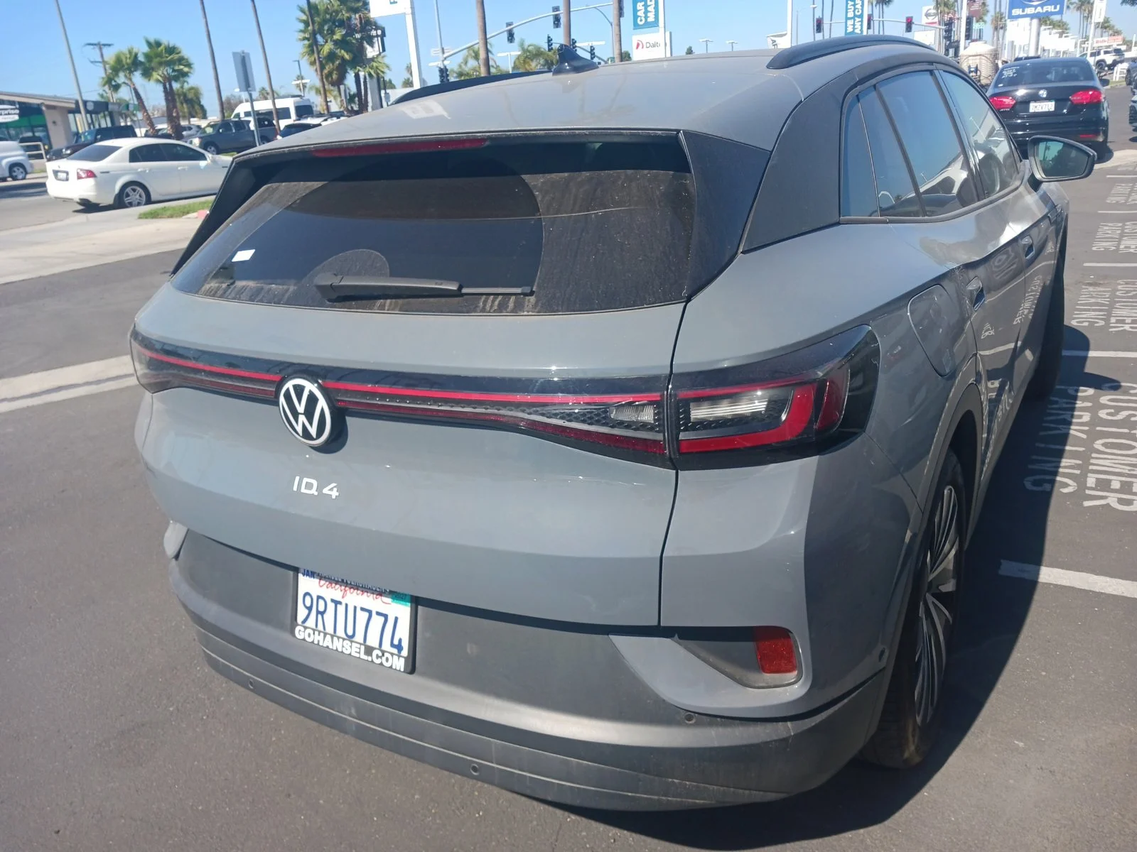 Used 2024 Gray Volkswagen S image 3