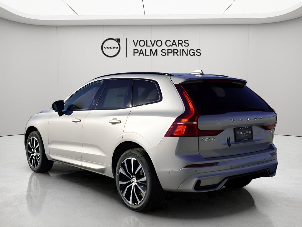 2025 Volvo XC60 Plus - Photo 6