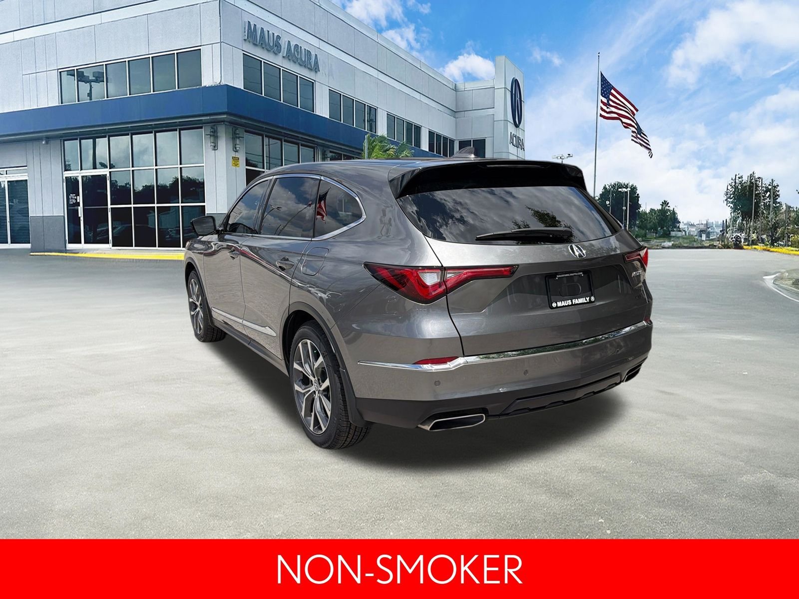 Used 2023 Liquid Carbon Metallic Acura Technology image 6