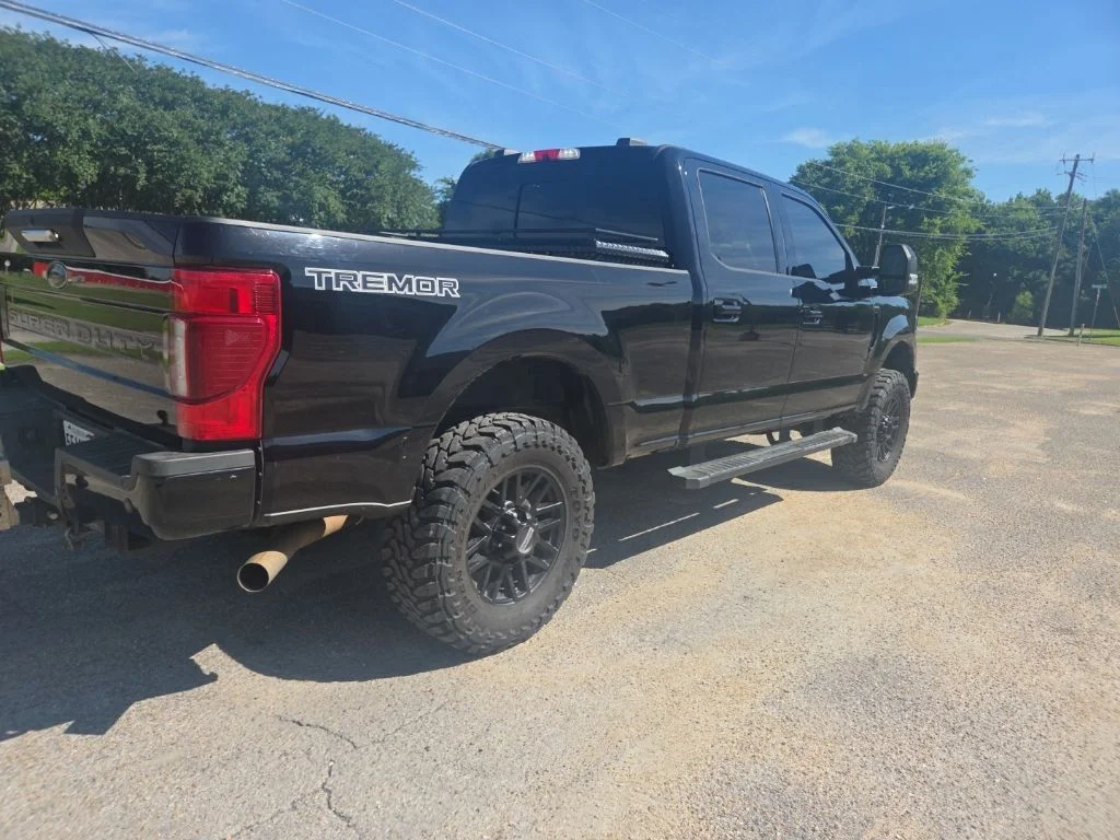 Used 2022 Black Ford Lariat image 9