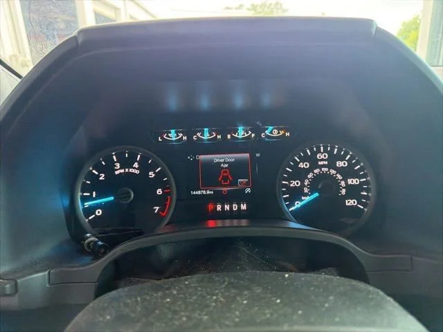 Used 2020 Oxford White Ford XL image 3