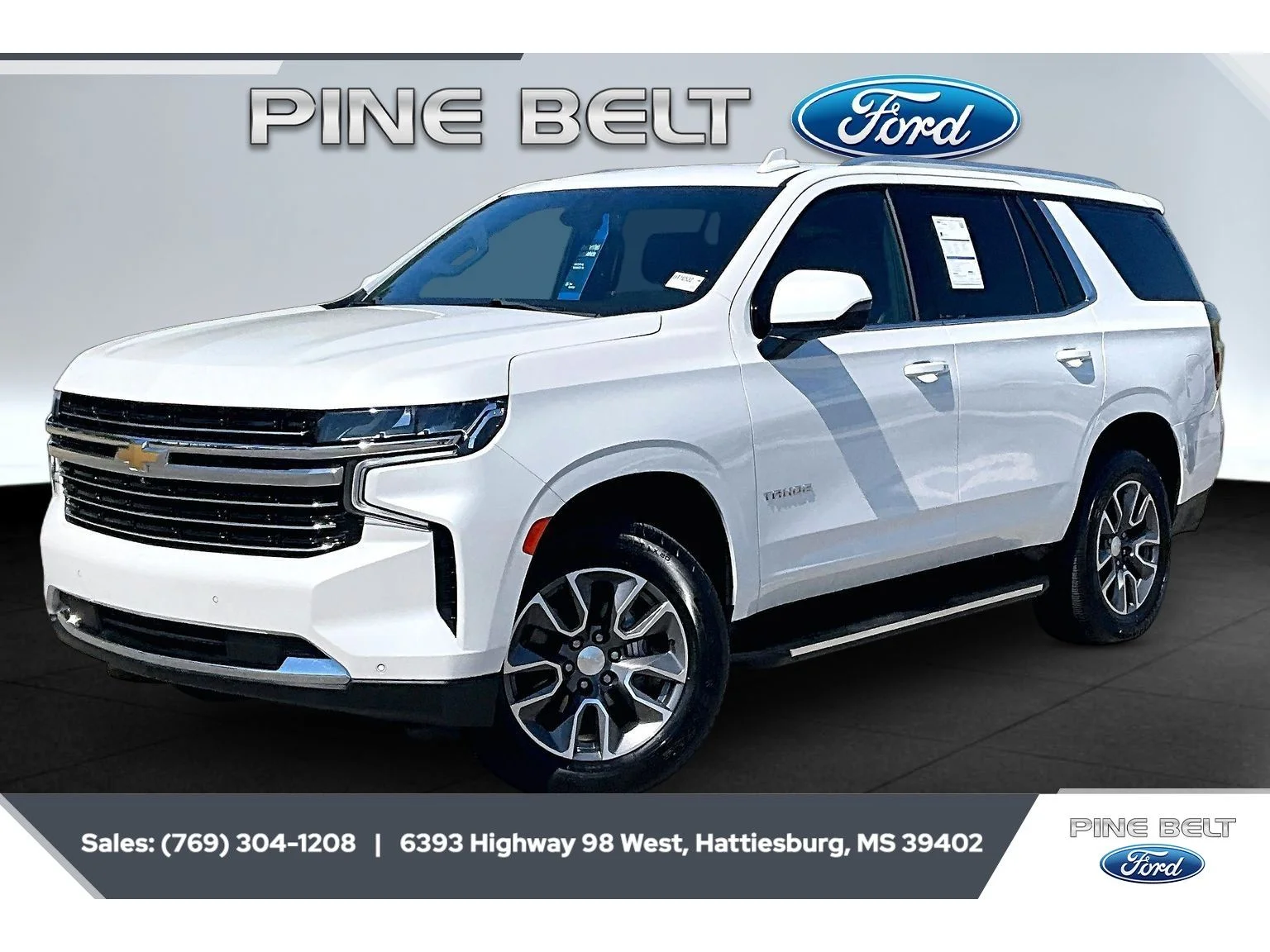Certified Used 2022 Iridescent Pearl Tricoat Chevrolet LT image 10