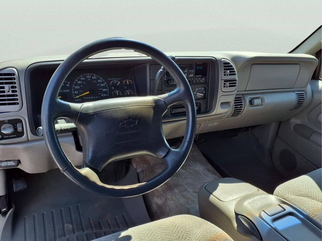 Used 1997 Victory Red Chevrolet  image 22