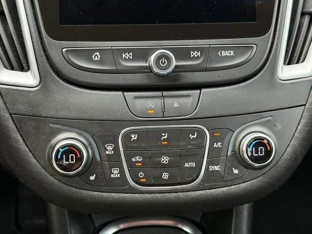 Used 2024 Summit White Chevrolet 1LT image 12