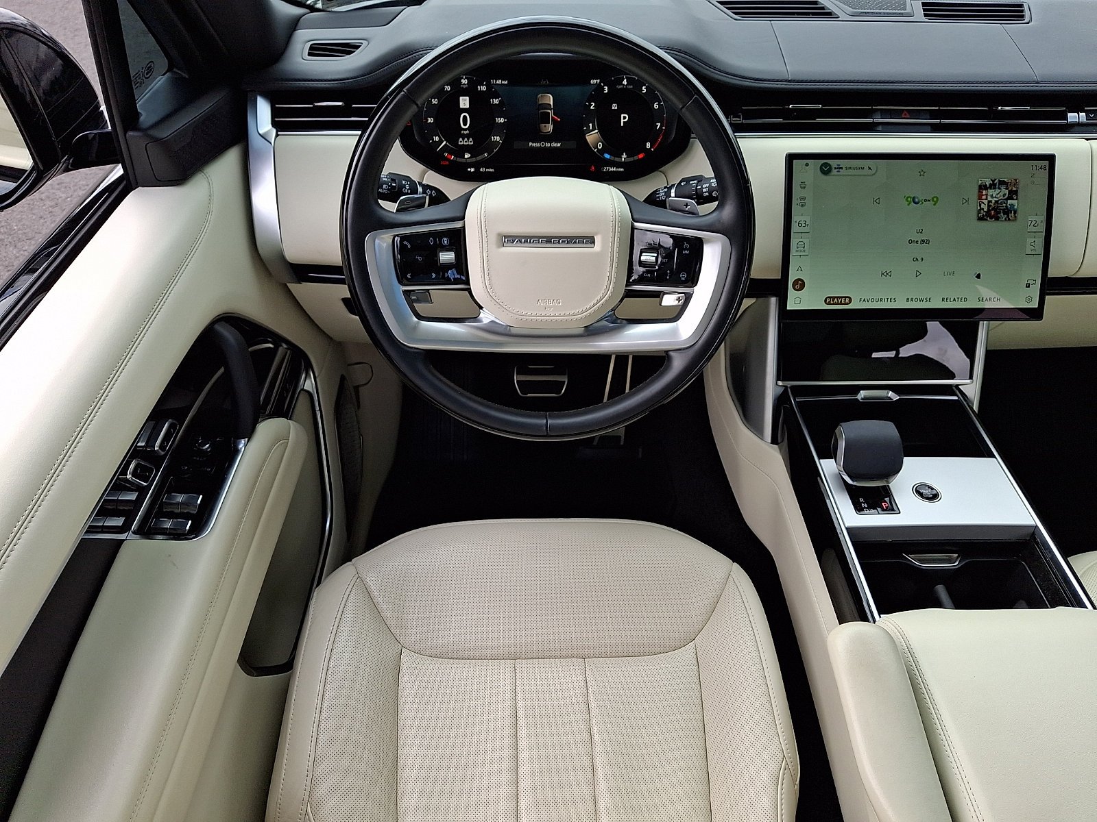 Certified Used 2025 Santorini Black Metallic   1Ag Land Rover Autobiography image 23