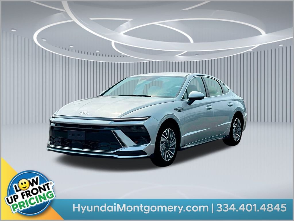 New 2025 Silver Hyundai SEL image 20
