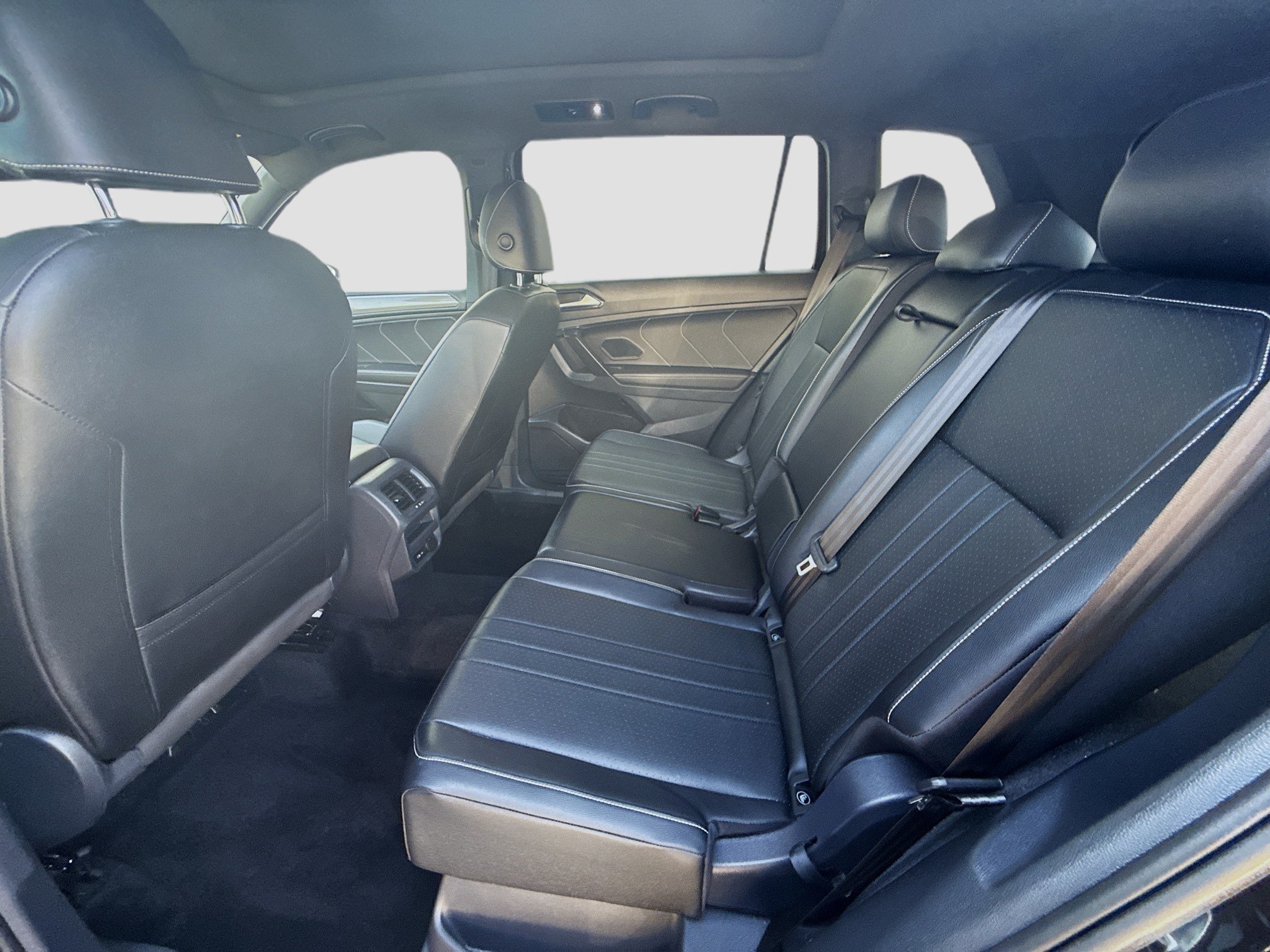 Certified Used 2022  Volkswagen SE R-Line Black image 23