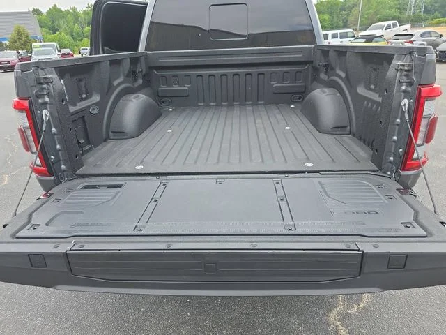 Used 2023 Gray Ford XLT image 14