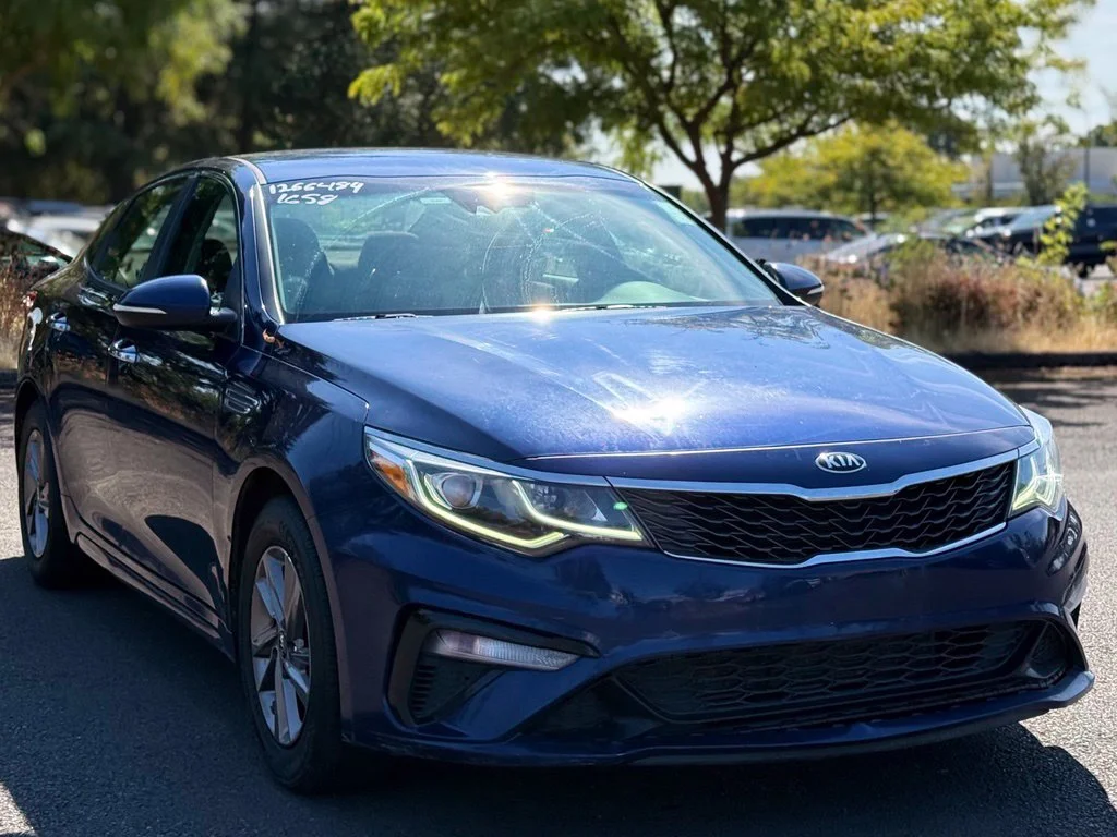 Used 2020 Horizon Blue Kia LX image 7
