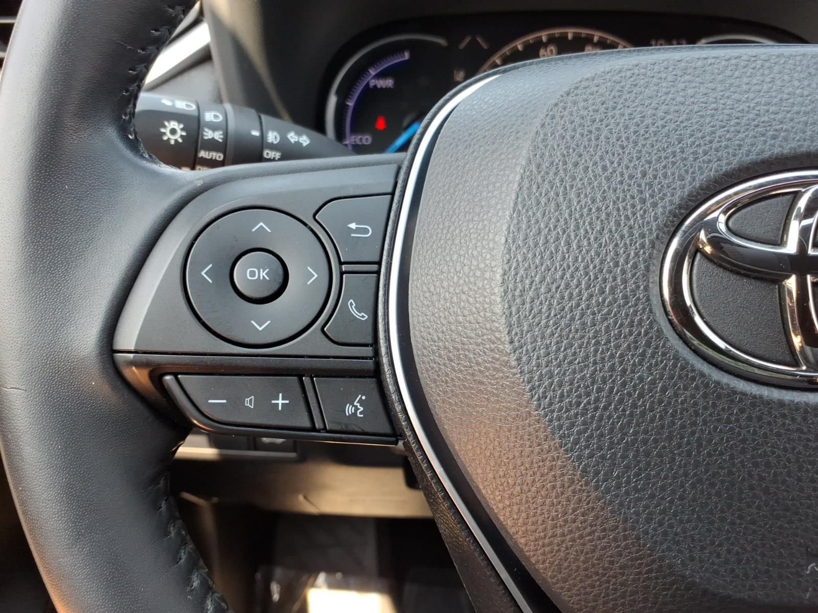 Used 2019 Blue Toyota XSE image 17