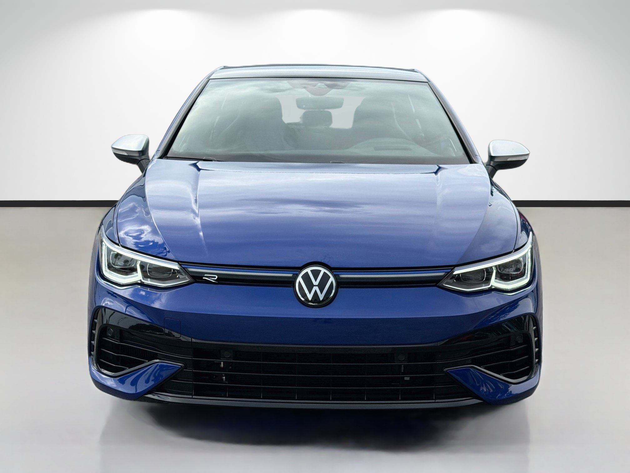 Used 2024 Blue Volkswagen 2.0T image 8