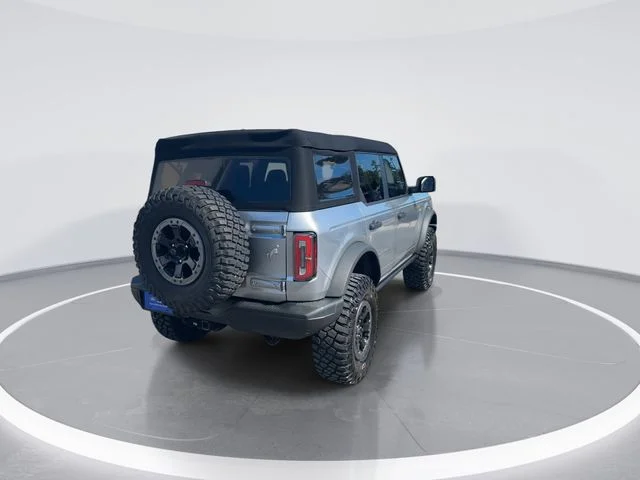 Used 2023 Silver Ford Badlands image 6