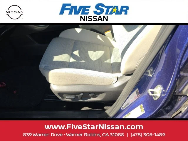 Used 2021 Blue Nissan SV image 13