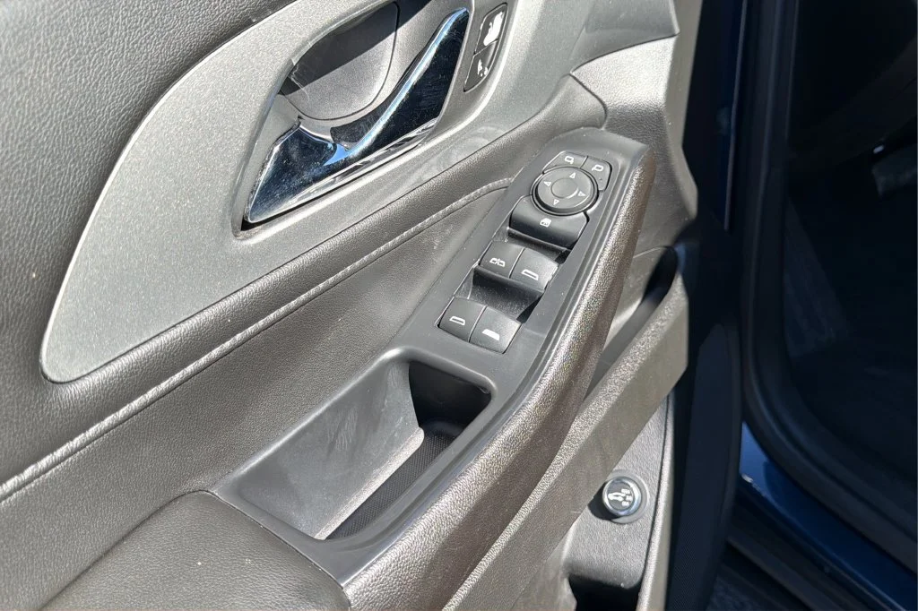 Certified Used 2022 NORTHSKY BLUE METALLIC Chevrolet LT Cloth image 16