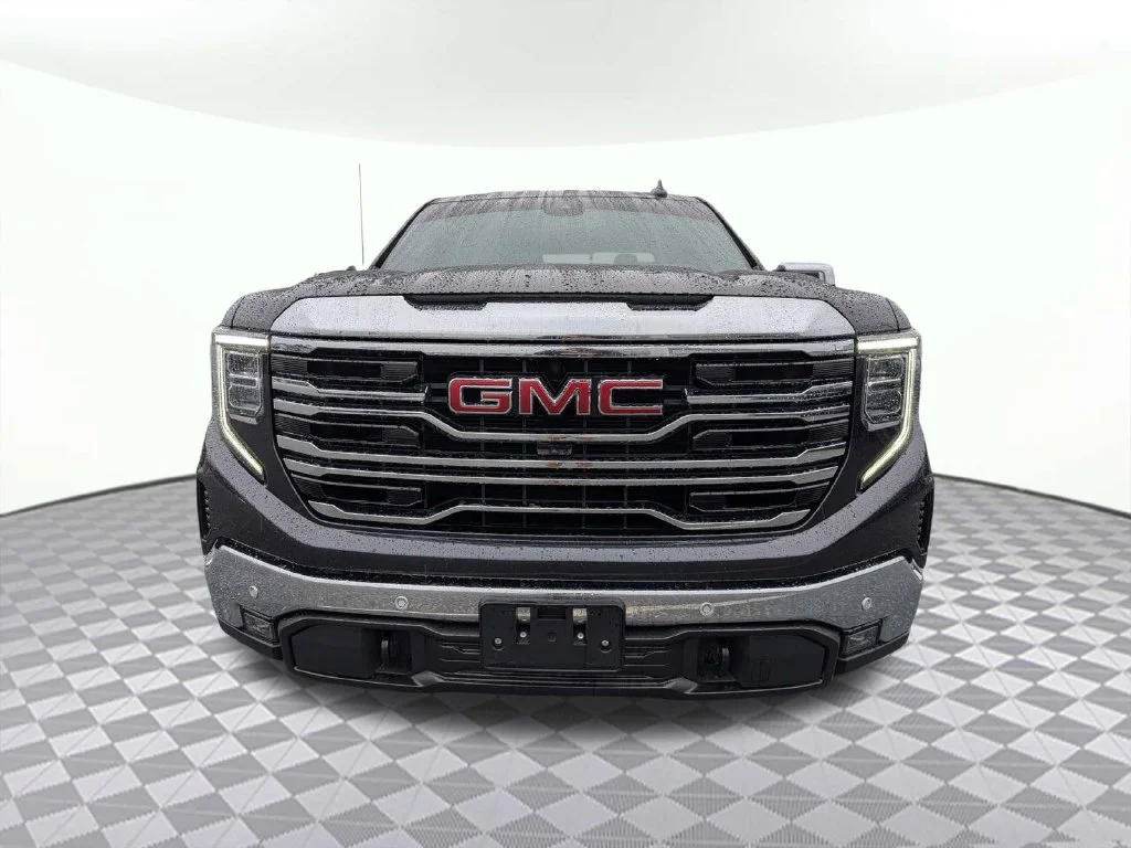 Certified Used 2024 Titanium GMC SLT image 8