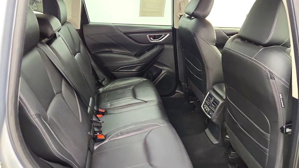 Used 2020 Ice Silver Metallic Subaru Touring CVT image 23