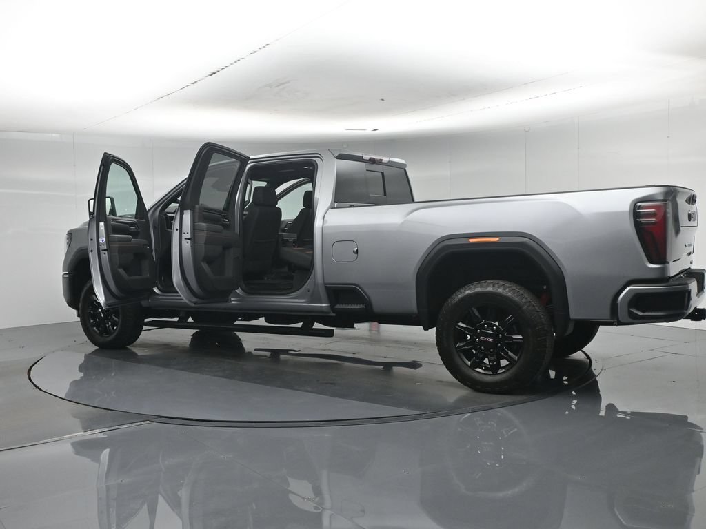 Used 2025 Silver GMC AT4 image 39