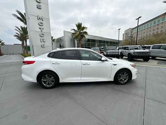 Used 2016 White Kia LX image 8