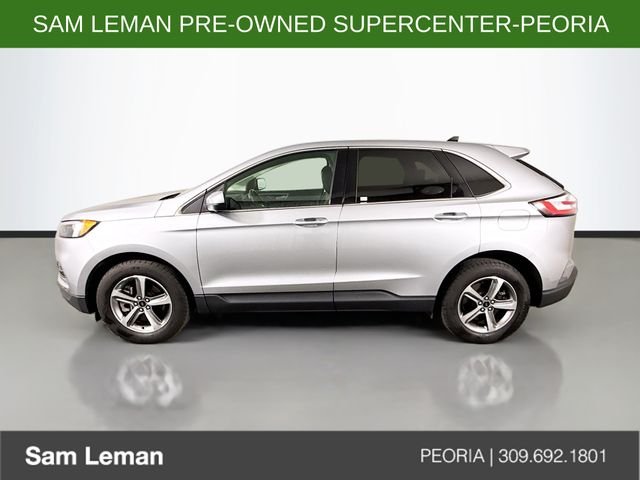 Used 2024 Silver Ford SEL image 4