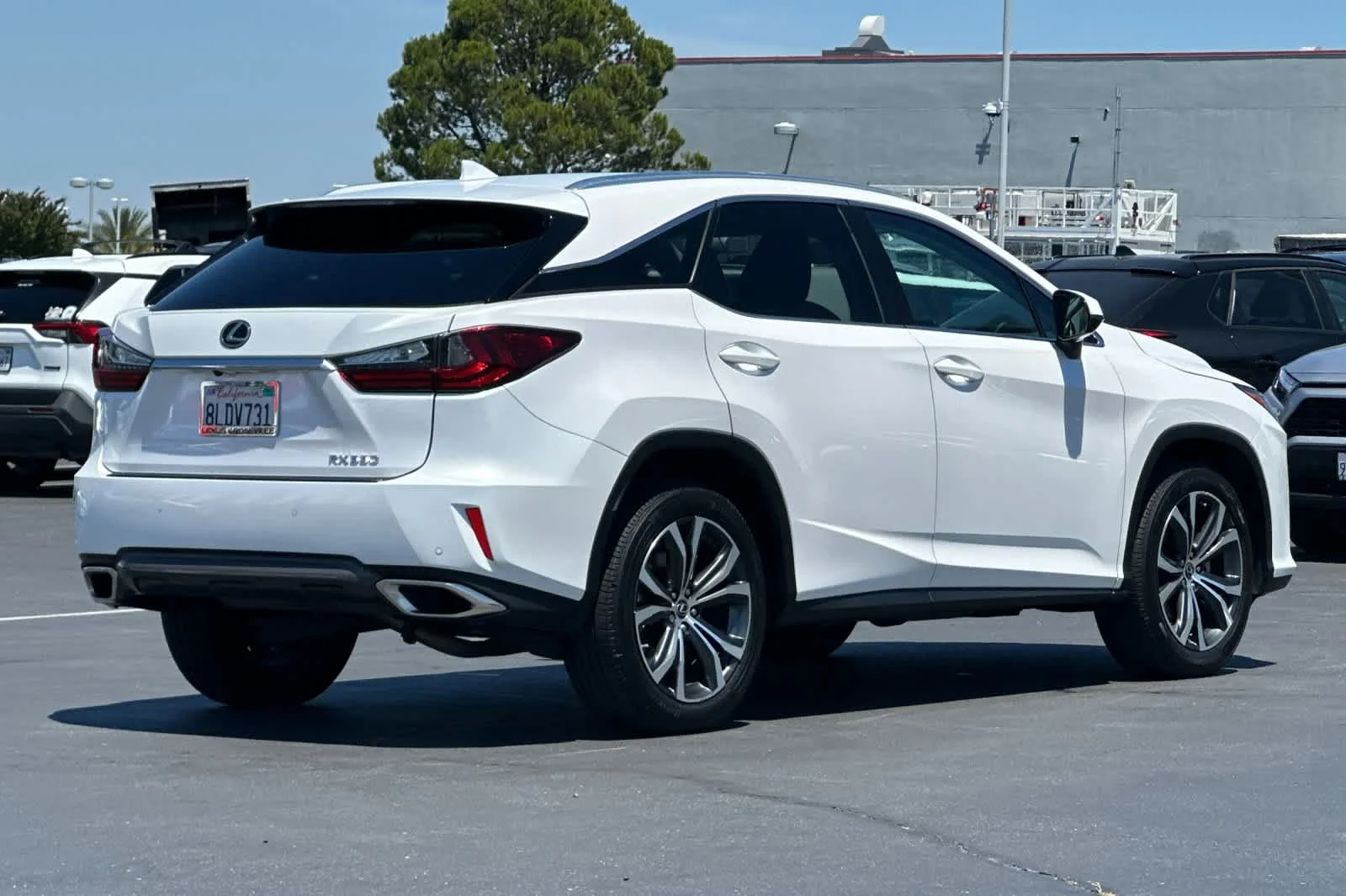 Used 2019 Eminent White Pearl Lexus  image 2